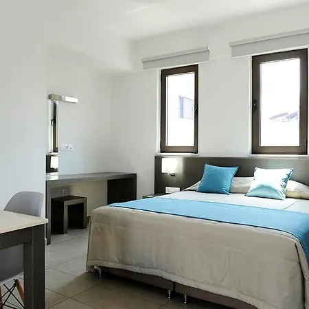 Ledra Lejlighedshotel 3*